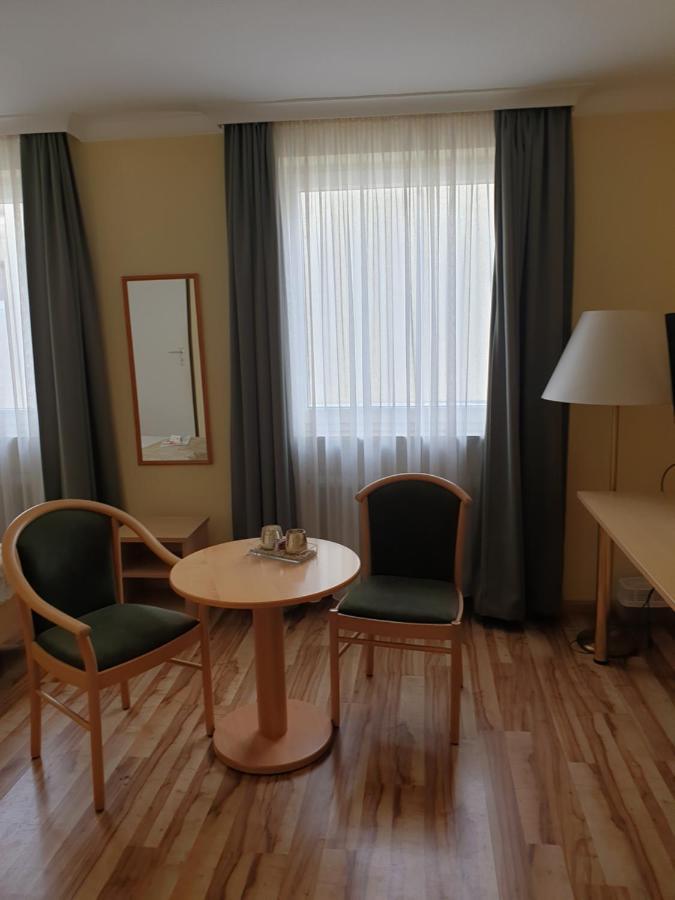Traditionsgasthof Gruener Baum Bad Staffelstein Luaran gambar
