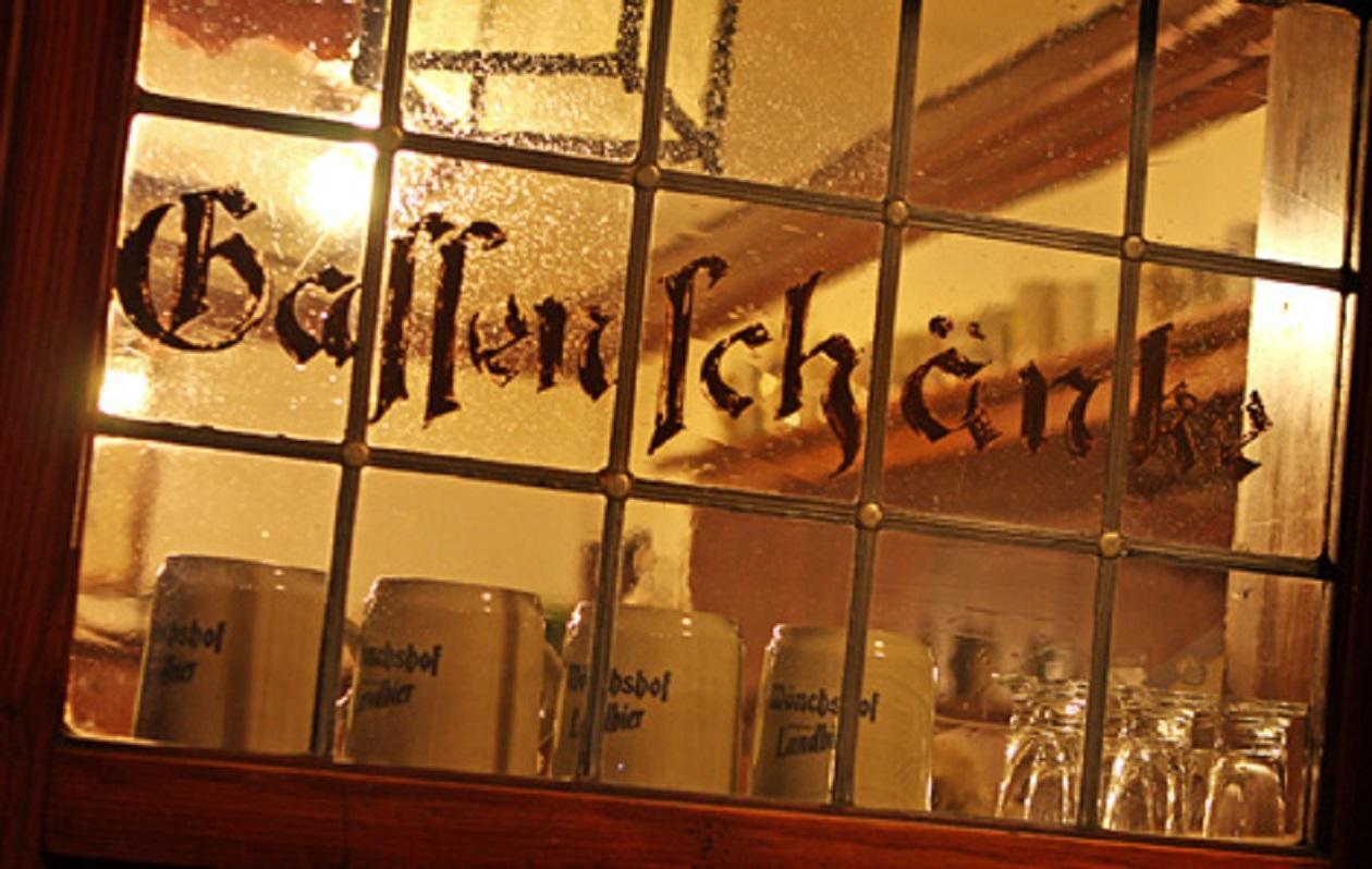 Traditionsgasthof Gruener Baum Bad Staffelstein Luaran gambar